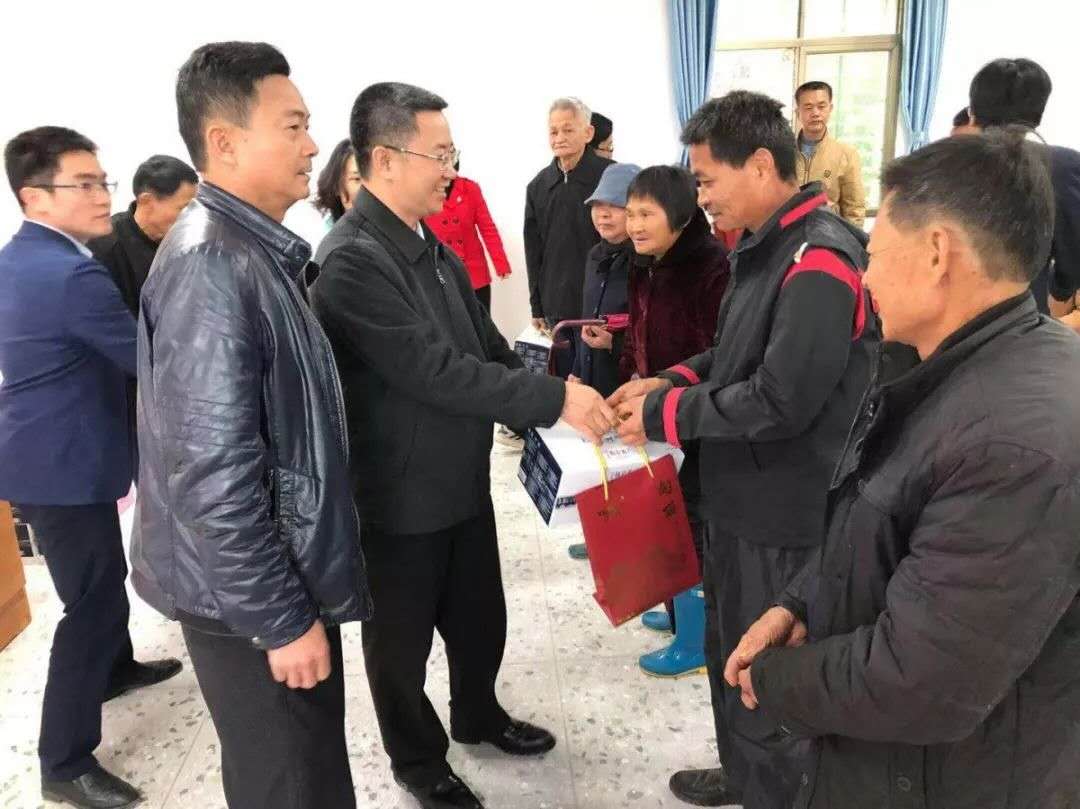 广州市政府秘书长陈杰广州对口帮扶梅州指挥部总指挥梅州市委常委副