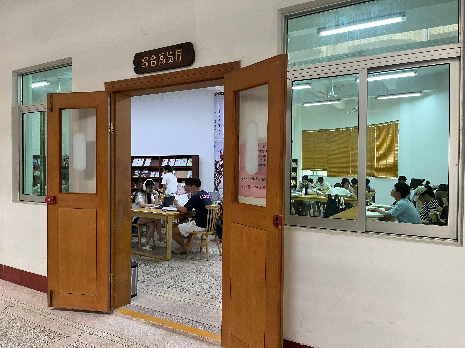 综合阅览厅.jpg