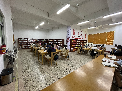 综合阅览厅-1.jpg