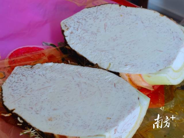 槟榔芋具有高粉度、口感细腻、营养丰富和香味浓郁等特点。