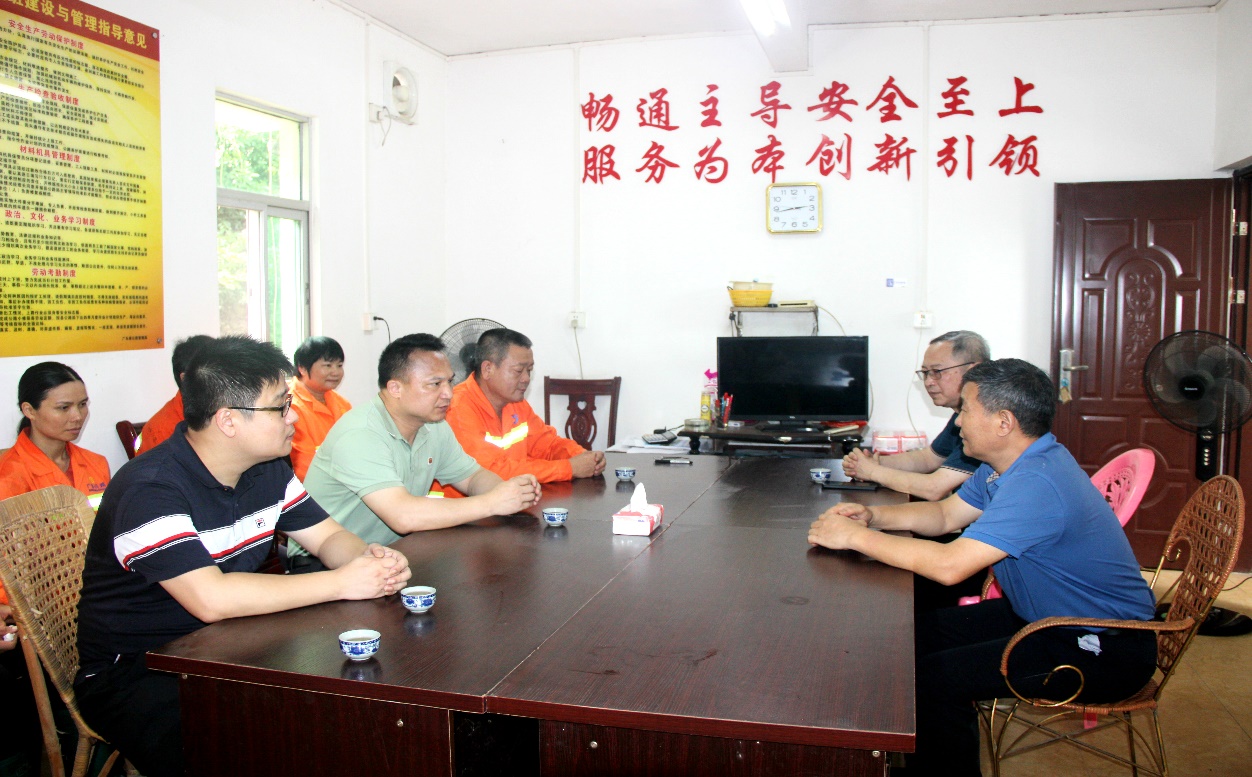 市中心工会慰问一线职工（简报）.docx_4