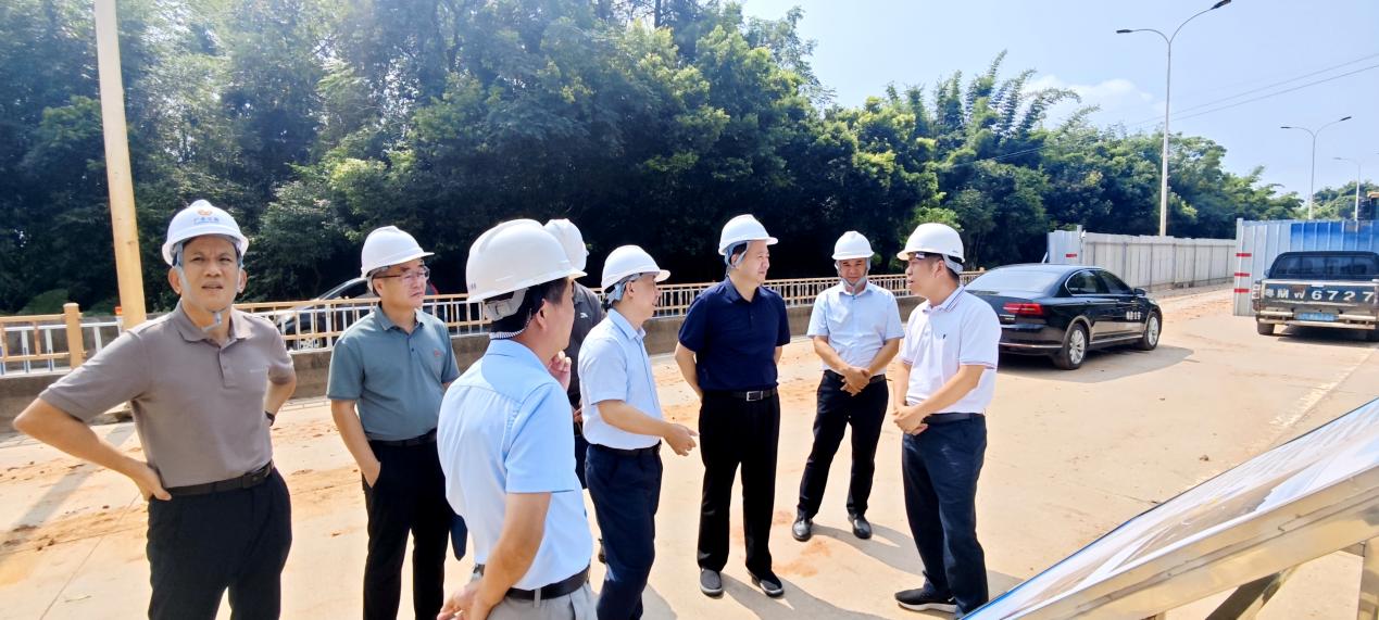 谢文威督导检查公路节前安全工作(简报)(1)(1)(1).docx_1