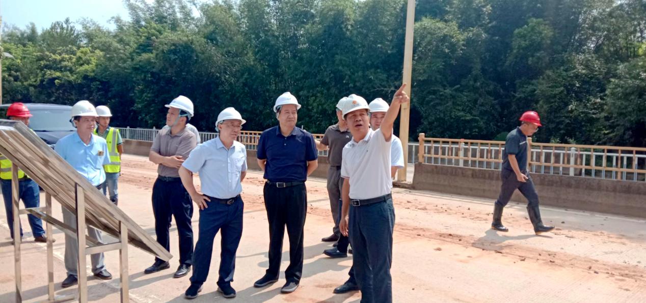 谢文威督导检查公路节前安全工作(简报)(1)(1)(1).docx_2