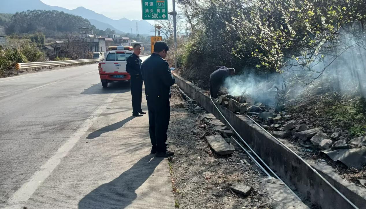 严禁路边烧荒，保障路域安全.docx_1