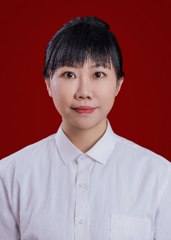 杨奕婷.jpg